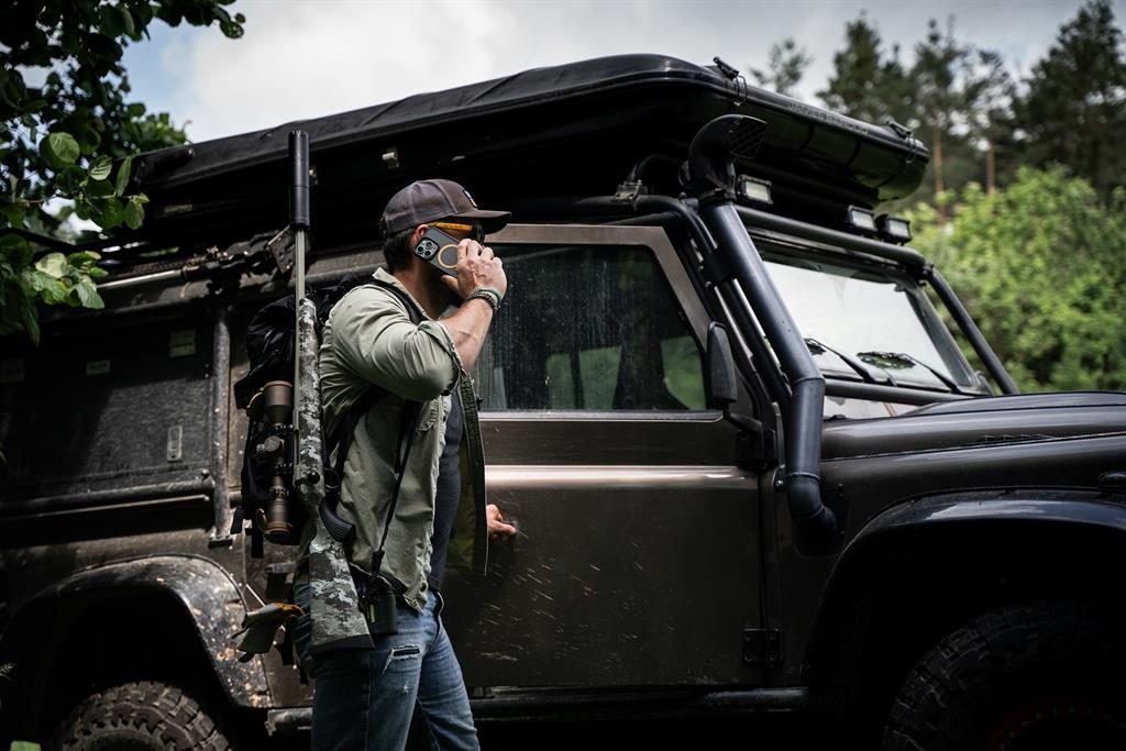apple-iphone-14-tactical-magforce-hyperstealth-20-hatlap-tok-fekete-sarga_3.jpg